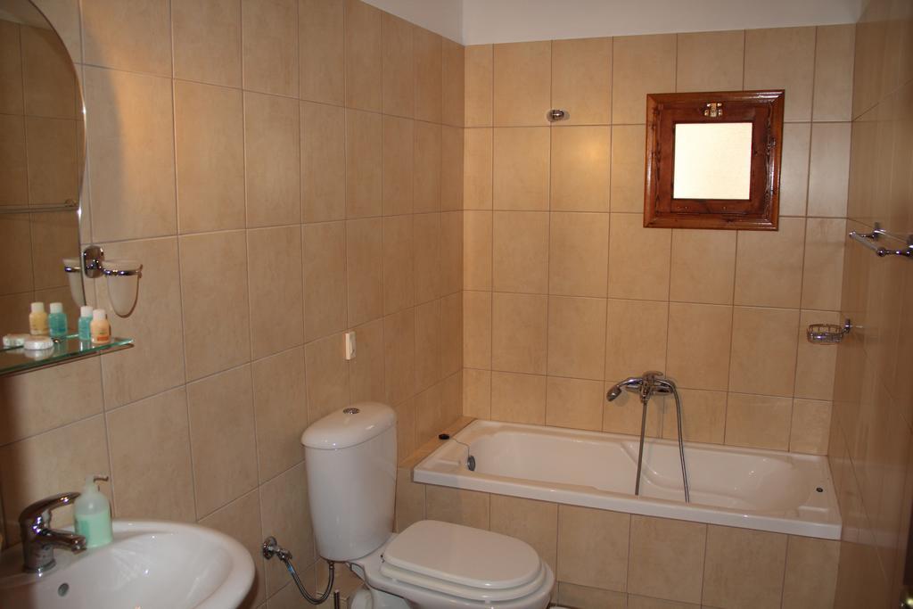 Piges Hotel Gliki Habitación foto